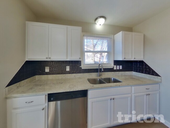 Foto del edificio - 362 Park Ct N