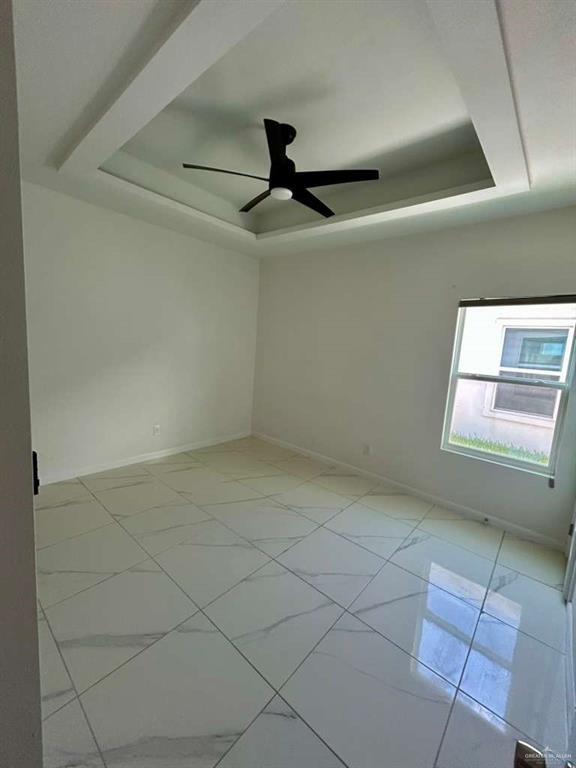 Foto del edificio - 16 South Dr