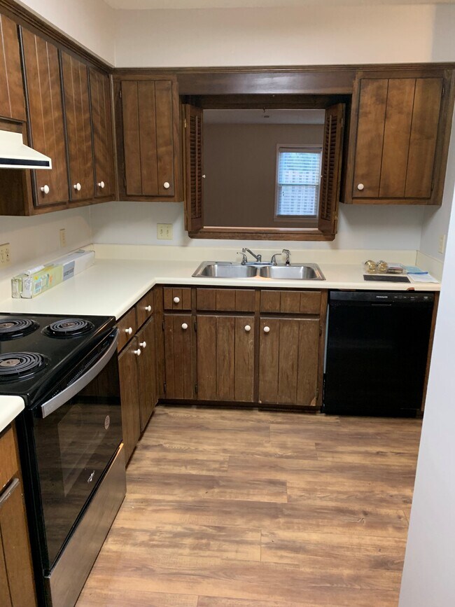 Foto del edificio - 6 Townes Ct