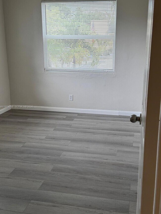 Building Photo - 709 NW 1st St