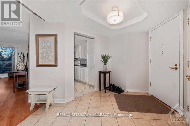 Photo du bâtiment - 121 Robson Ct