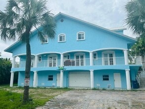 Building Photo - 21660 Overseas Hwy