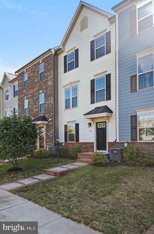 Building Photo - 18143 Red Mulberry Rd