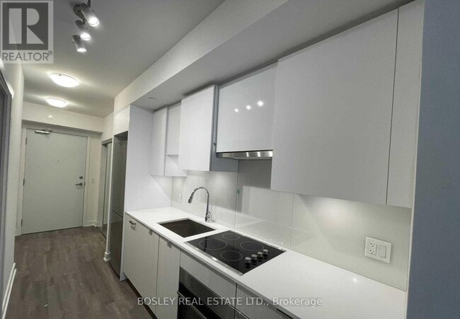 Building Photo - 195 Redpath Ave