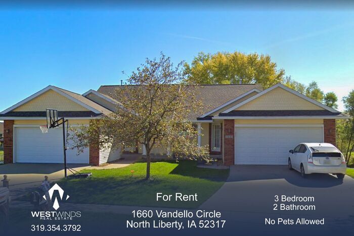 Primary Photo - $1475 | 3 Bedroom, 2 Bathroom DUPLEX | NO ...