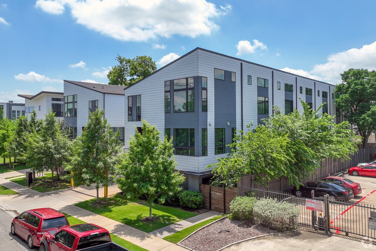 Foto principal - The Collection Townhomes