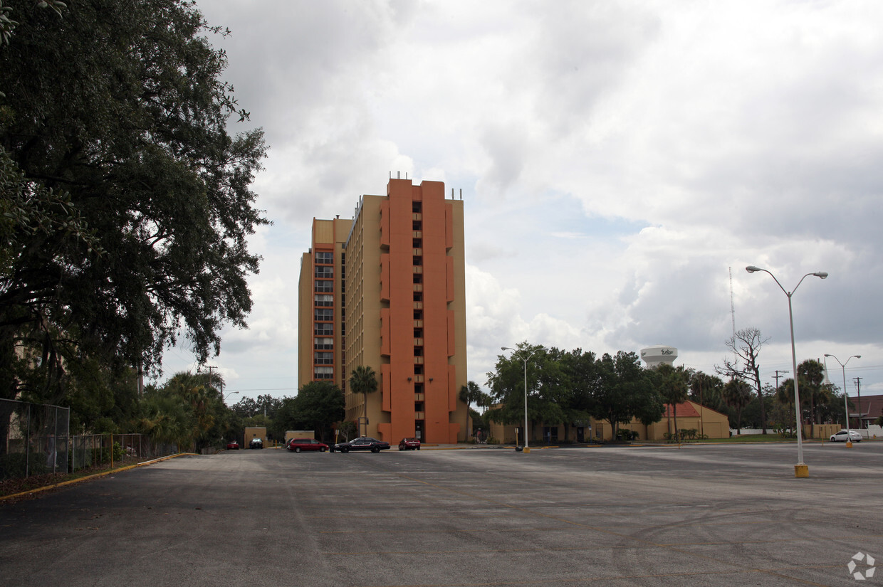 Building Photo - The Flats