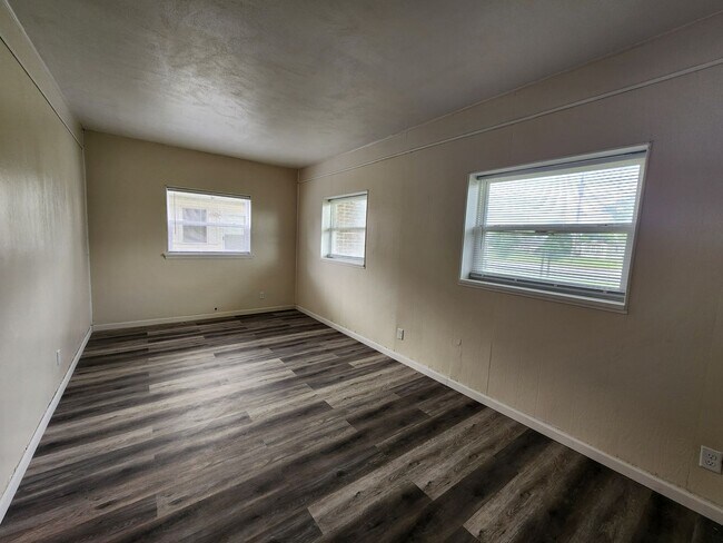 Foto del edificio - BURC 9121 (RUBS)