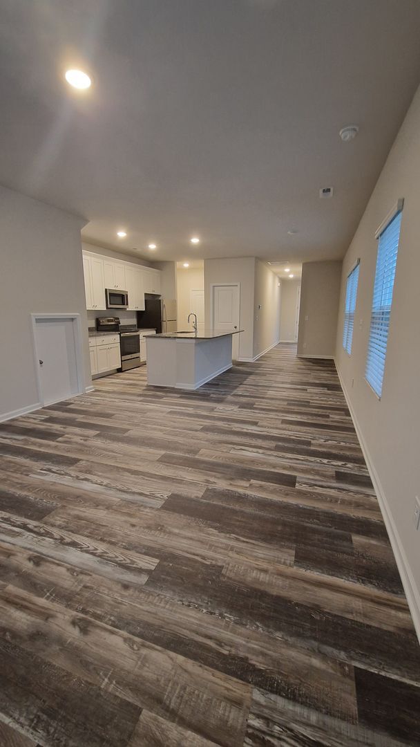 Foto del edificio - 3BR w/ 1-Car Garage + Central AC in Mooresville