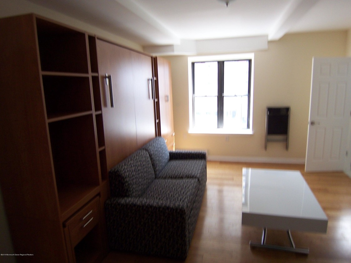 Foto principal - 200 Deal Lake Dr