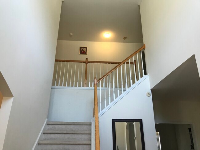 Foyer Staircase - 1113 Whisperwood Ln