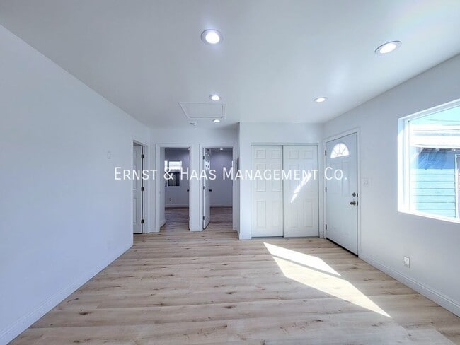 Building Photo - Newly Constructed 2 Bedroom 1 Bath ADU in ...