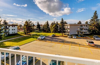 Building Photo - Primrose Lane Apartments
