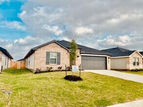 Building Photo - 31714 Carlisle Cv Ct