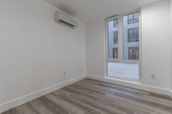 Building Photo - 2175 Bergen St
