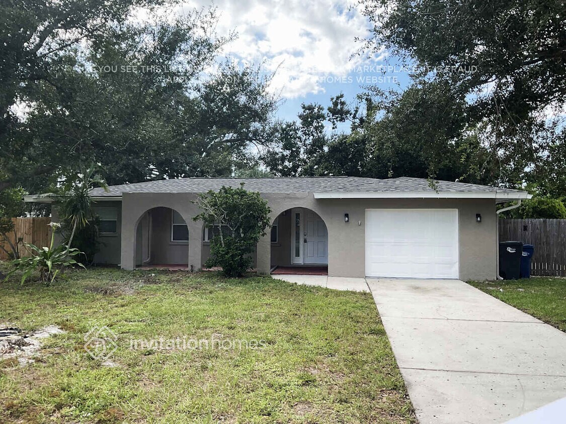 Foto principal - 908 59th St W