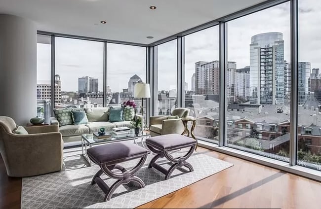 Building Photo - 2900 McKinnon-16162