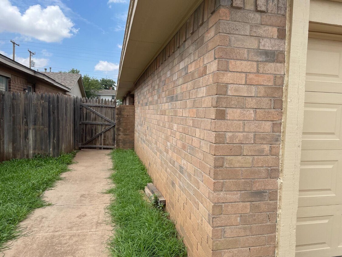5424 34th St, Lubbock, TX 79407 Townhome Rentals in Lubbock TX