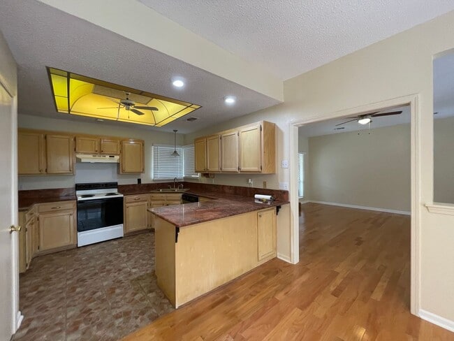 Foto del edificio - Beautiful 3BR Home in Summer Crossing