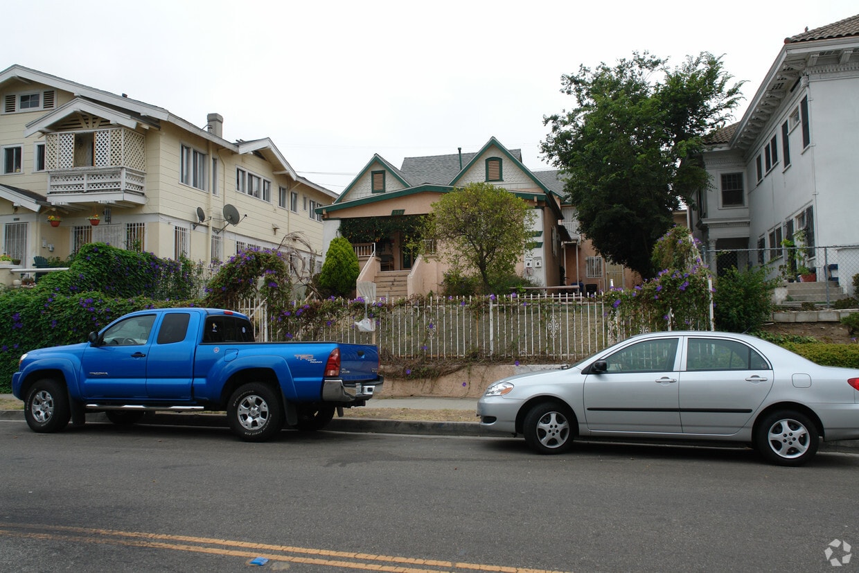 Building Photo - 234 S Vendome St