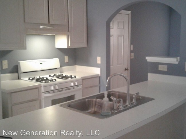 Building Photo - 138 Poplar Pointe Ter