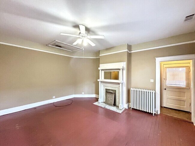 Foto del edificio - 2023 Young Ave