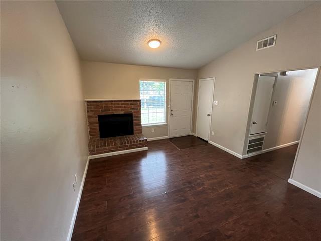 Foto del edificio - 9315 Prairie Oak Dr