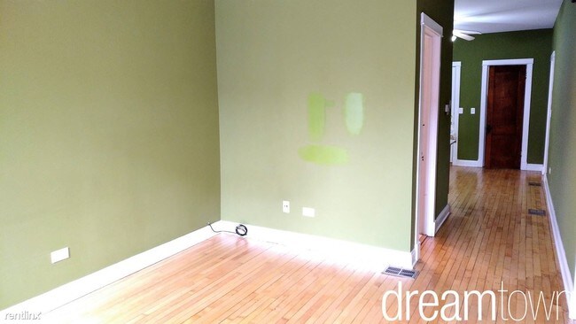 Foto del edificio - 4525 N Claremont Ave