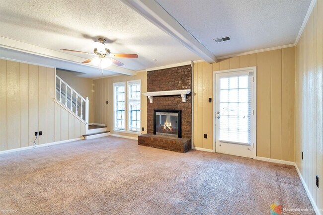 Foto del edificio - 4 br, 3 bath House - 5672 Remsen Cv