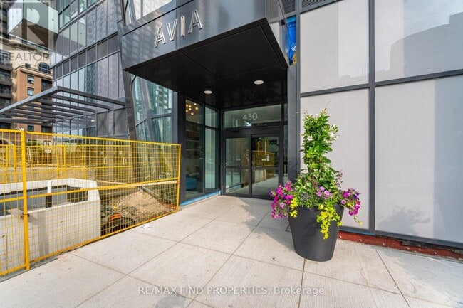 Building Photo - 430-1430 Square One Dr