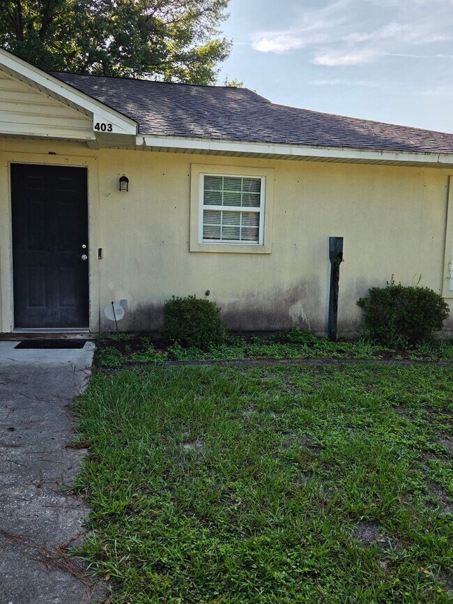 Foto del edificio - 403 S Ashley St