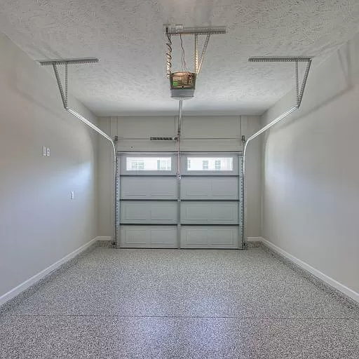 Building Photo - 1847 Bethpage Dr