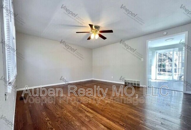 Building Photo - 6417 Harris Ave