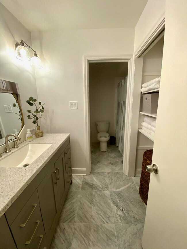 Hall Bathroom - 75 Lisa Ave