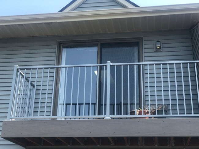 Building Photo - 3314 Greenbrier St