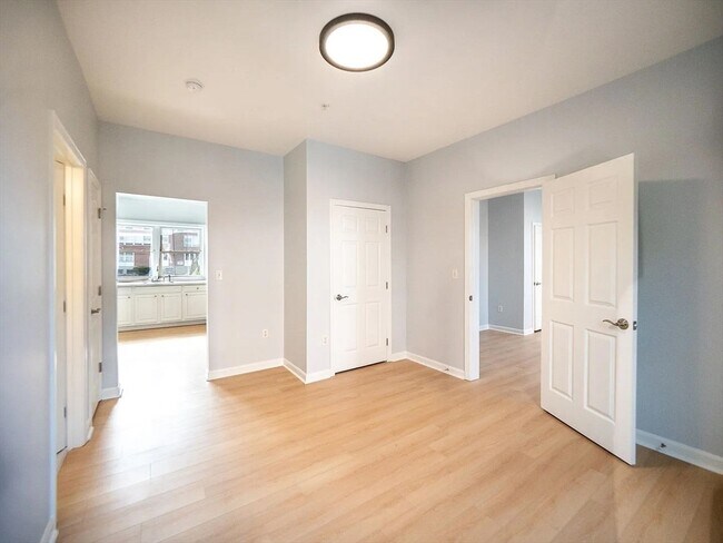 Foto del edificio - 502 Somerville Ave