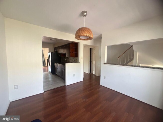 Foto del edificio - 7712 Chatfield Ln