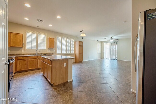 Building Photo - 12129 W Dove Wing Way