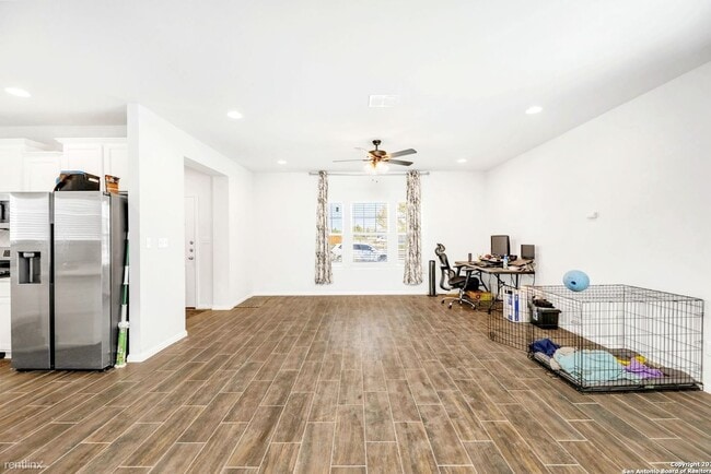 Foto del edificio - 3 br, 2.5 bath House - 1121 Esplanade Pkwy