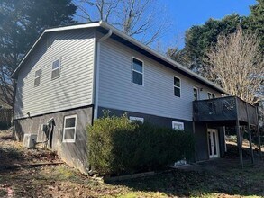 Building Photo - 3485 Continental Dr