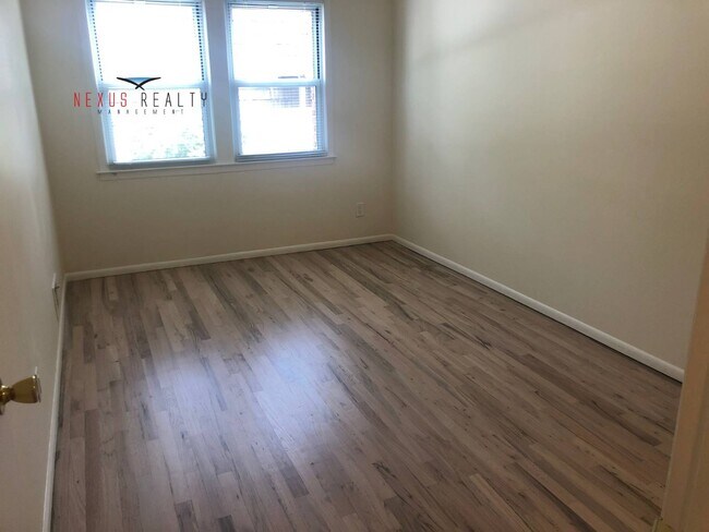 Foto del edificio - 225-01 59th Ave