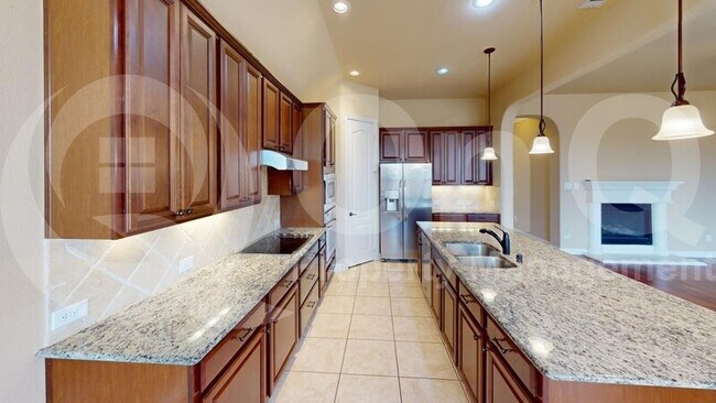 Building Photo - 512 Elm Creek Dr