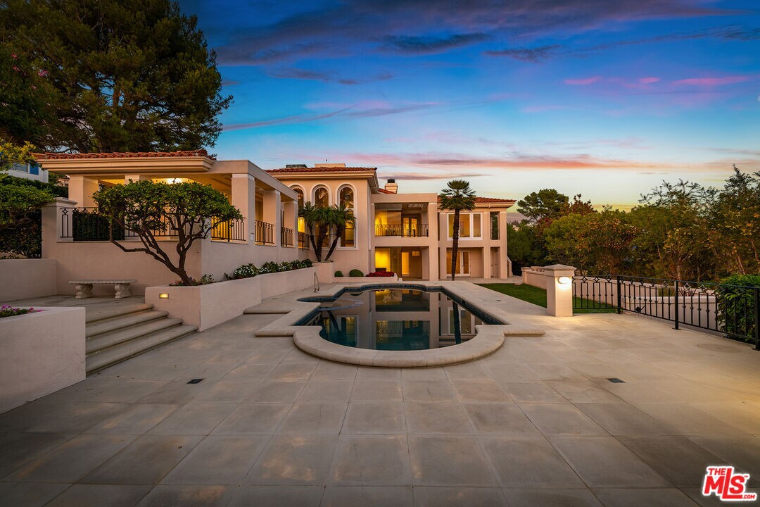 Foto principal - 1136 Calle Vista Dr