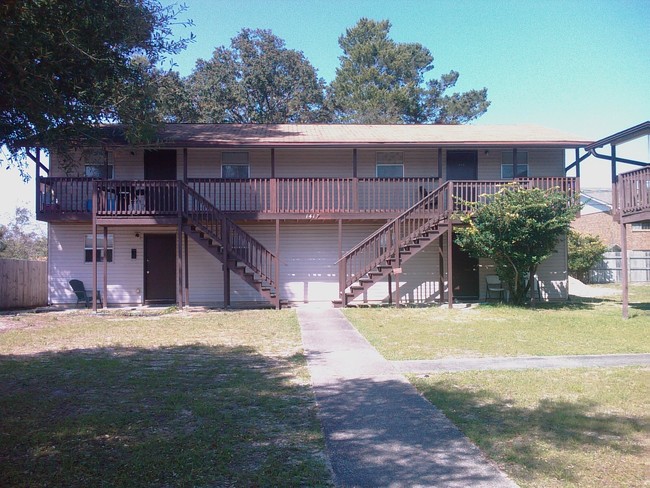 Building Photo - Southern Pines