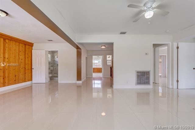 Building Photo - 91 NE 45th Ct   Oakland Park FL 33334