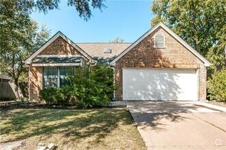 Building Photo - 6010 Hollyleaf Dr