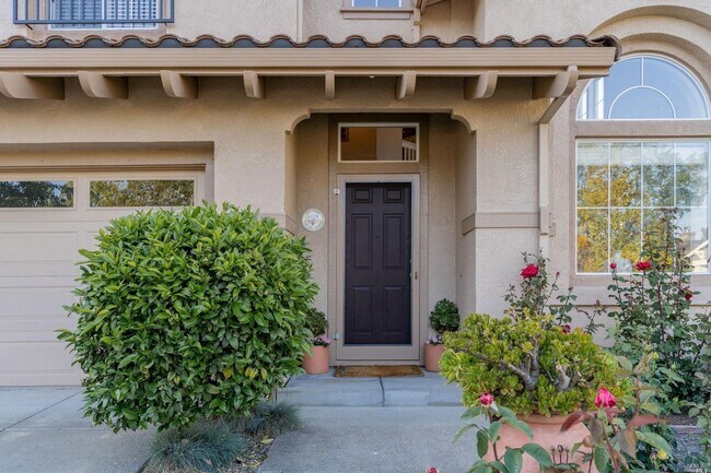 Foto del edificio - Charming Four Bedroom, Two-Story North Nap...