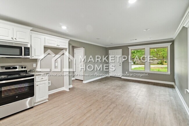 Foto del edificio - 823 W 20th St