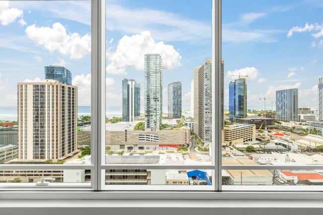 Building Photo - 1009 Kapiolani Blvd