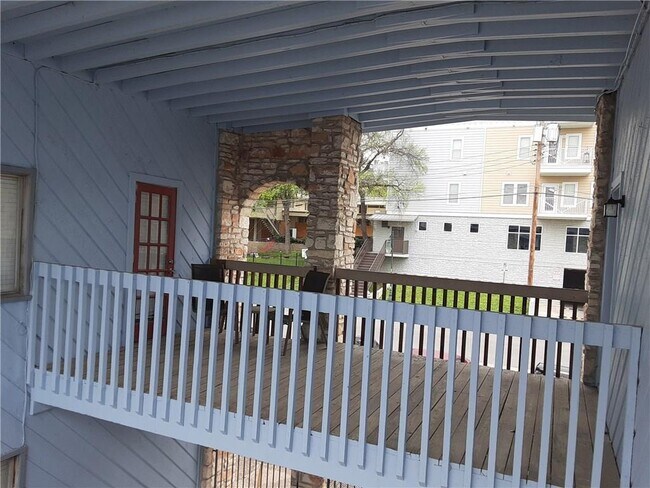 Foto del edificio - 2408 Longview St